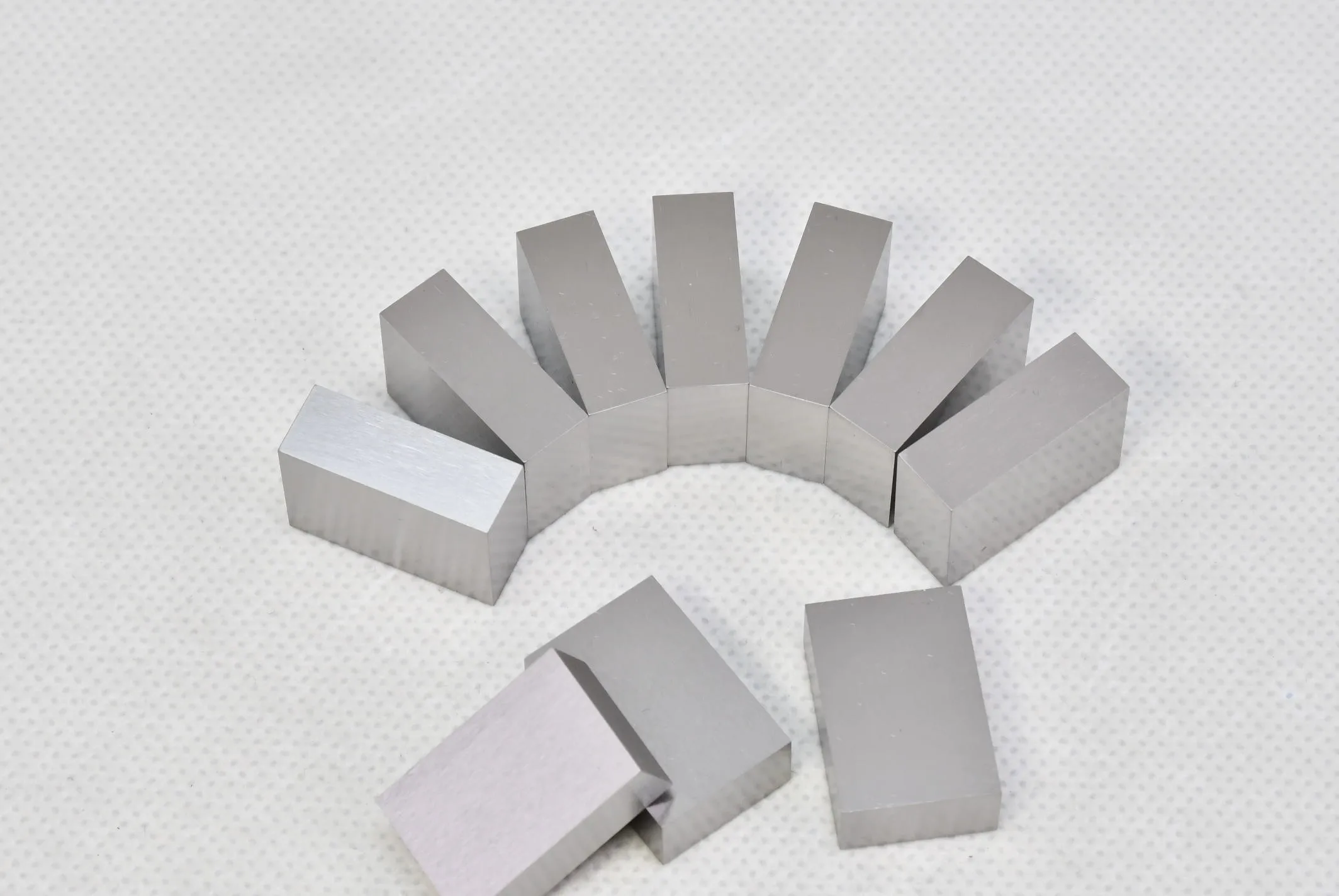 Tungsten heavy alloy WNiFe,WNiCu